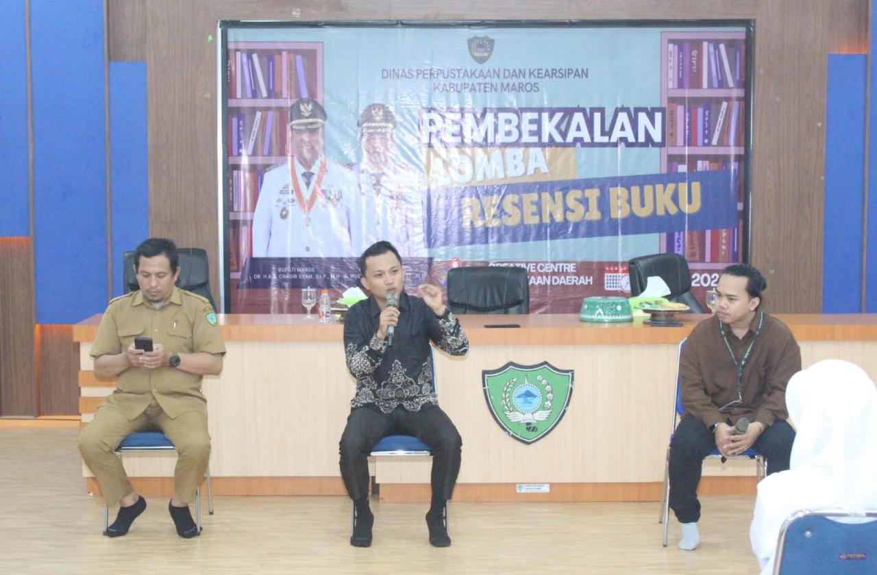 Gambar Dosen Prodi Ilmu Perpustakaan UIN Alauddin Jadi Narasumber Lomba Resensi Buku di Maros