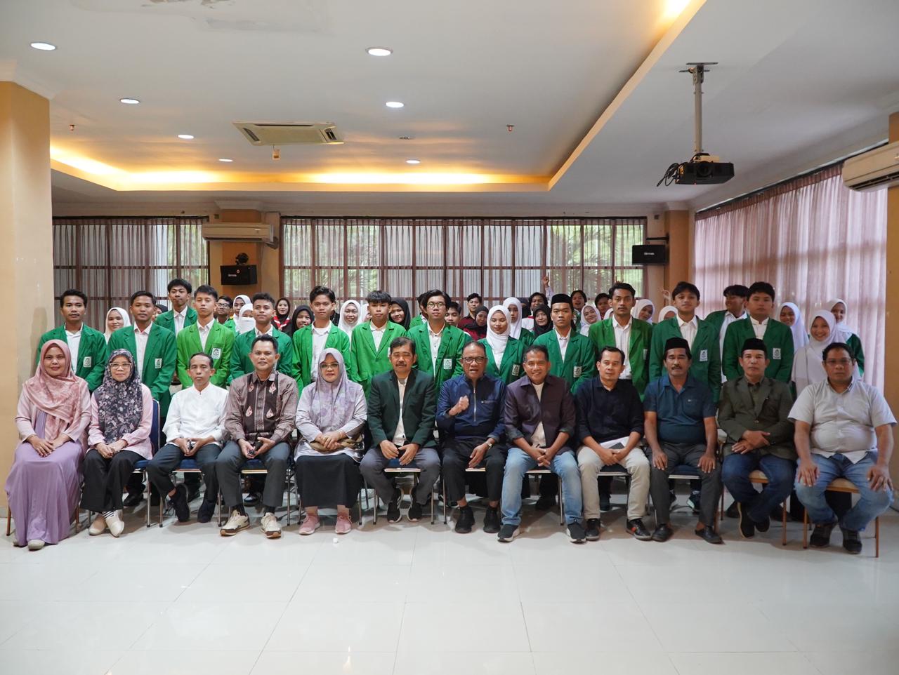 Gambar Pengurus Baru Lembaga Kemahasiswaan UIN Alauddin Resmi Dilantik