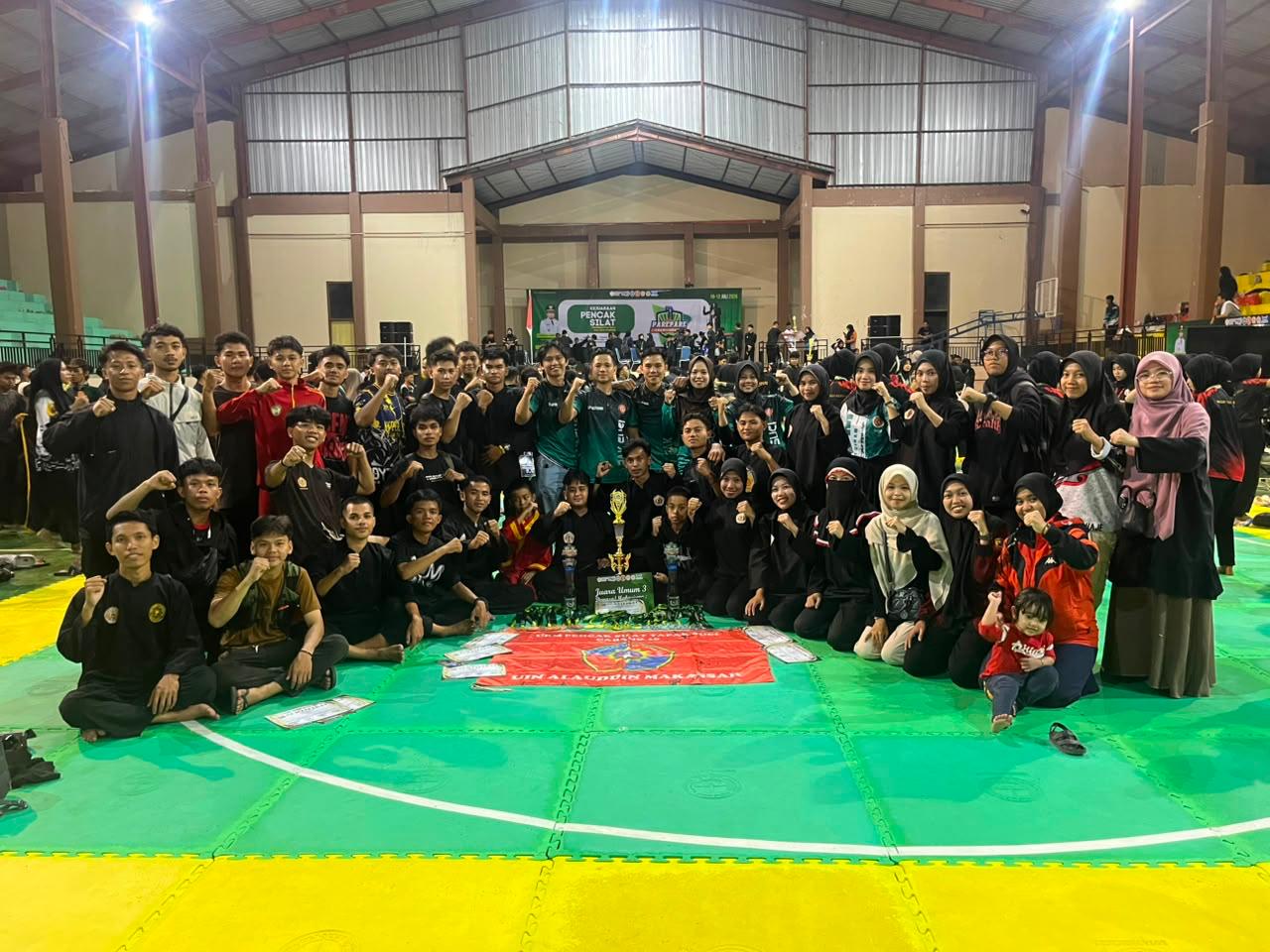Gambar Borong 27 Medali, UKM Tapak Suci UIN Sabet Juara 3 Umum di Kejuaraan Nasional Parepare Championship