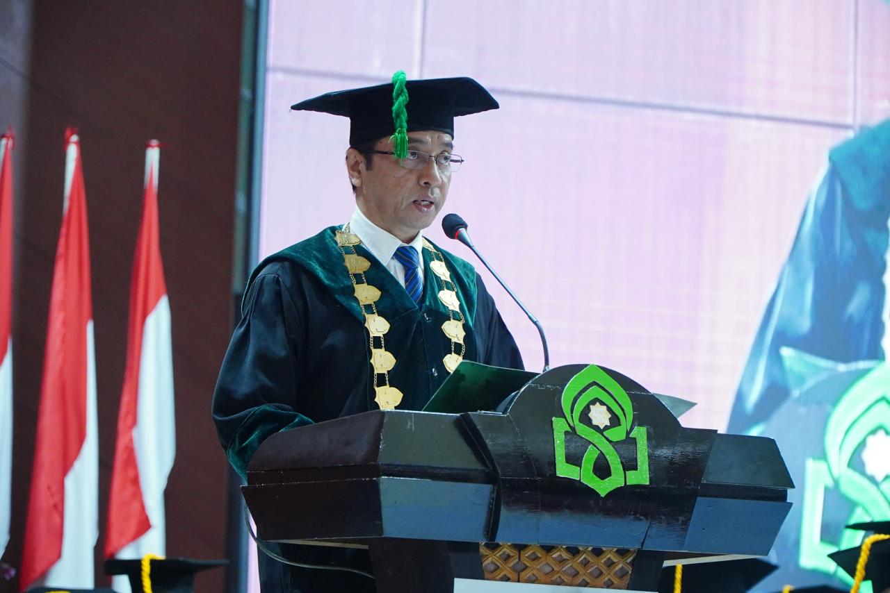 Gambar Pesan Rektor UIN Alauddin di Wisuda Angkatan 114: "Jadilah Sarjana Jernih"