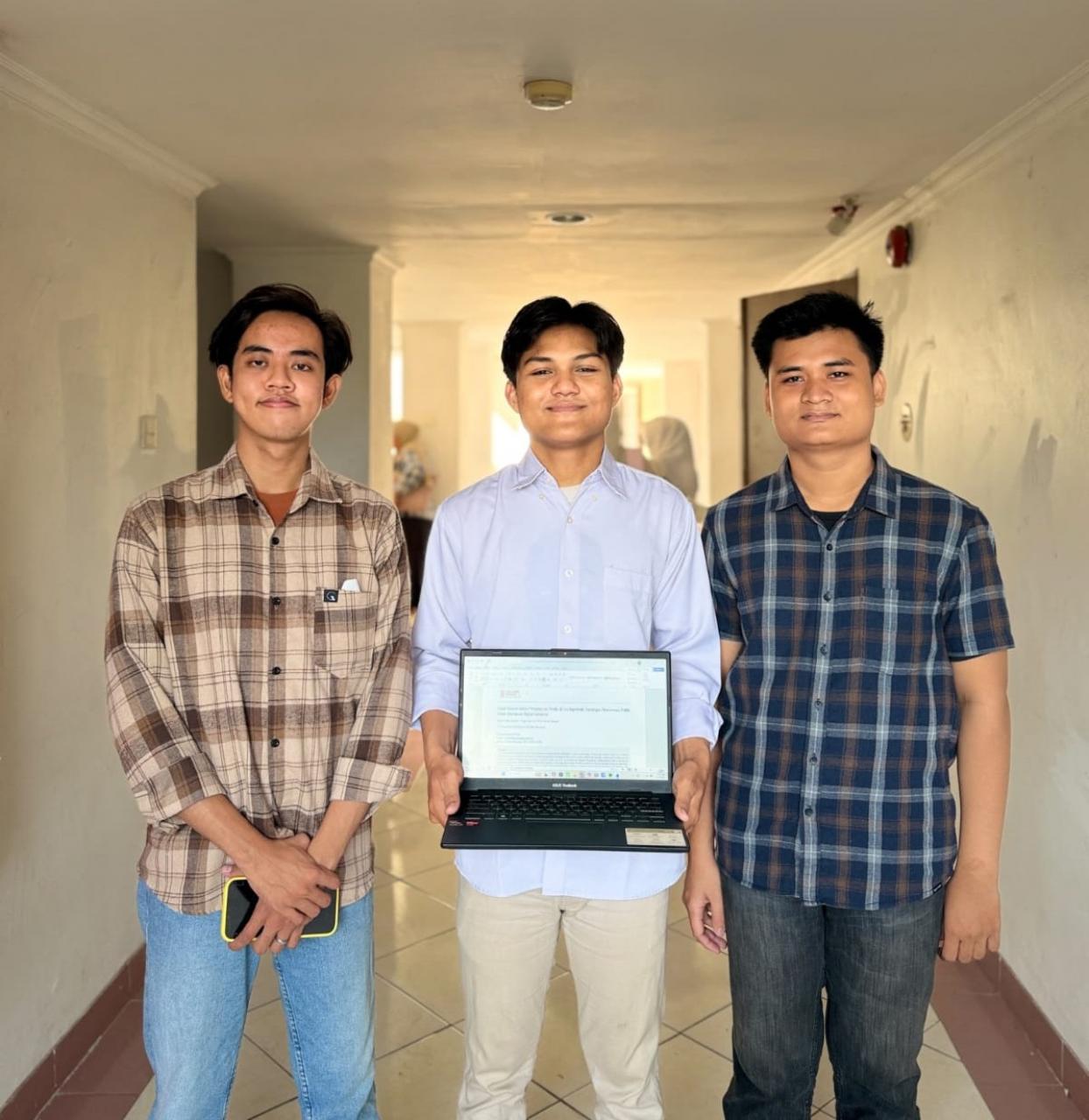 Gambar Tiga Mahasiswa HTN UIN Alauddin Masuk 12 Naskah Terpilih Call for Paper Bawaslu 2026
