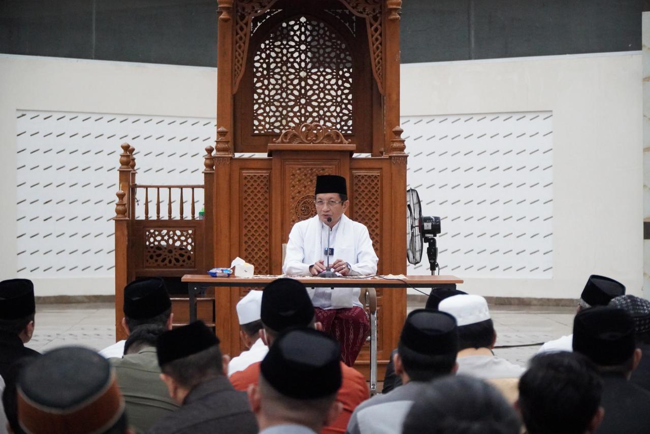 Gambar Menag RI Pimpin Pengajian Akbar di UIN Alauddin, Ajak Kampus Bangun Ekosistem Energik & Spiritual