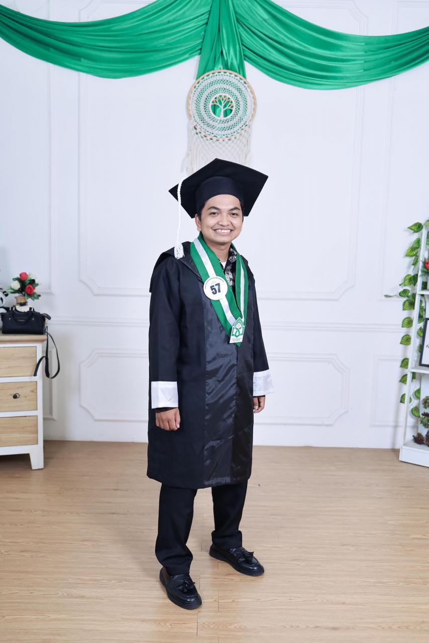 Gambar Sinergi Prestasi dan Kepemimpinan, Fitrah Ramadan Terpilih Jadi Wisudawan Terbaik Angkatan 115