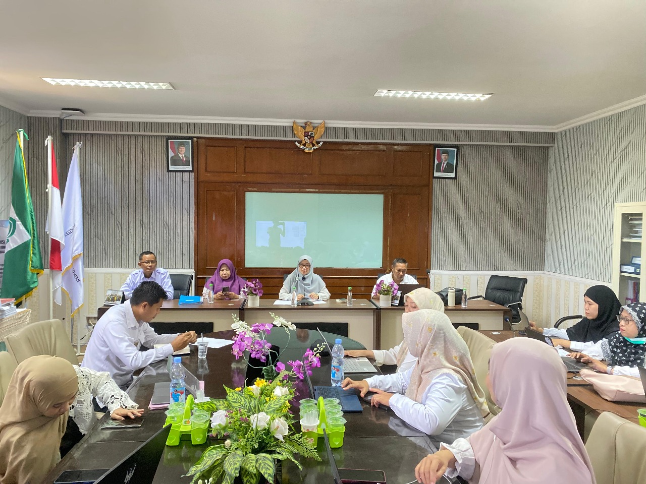 Gambar Rapat Pimpinan FKIK Bahas Strategi Pencapaian IKU di Ruang Senat Fakultas