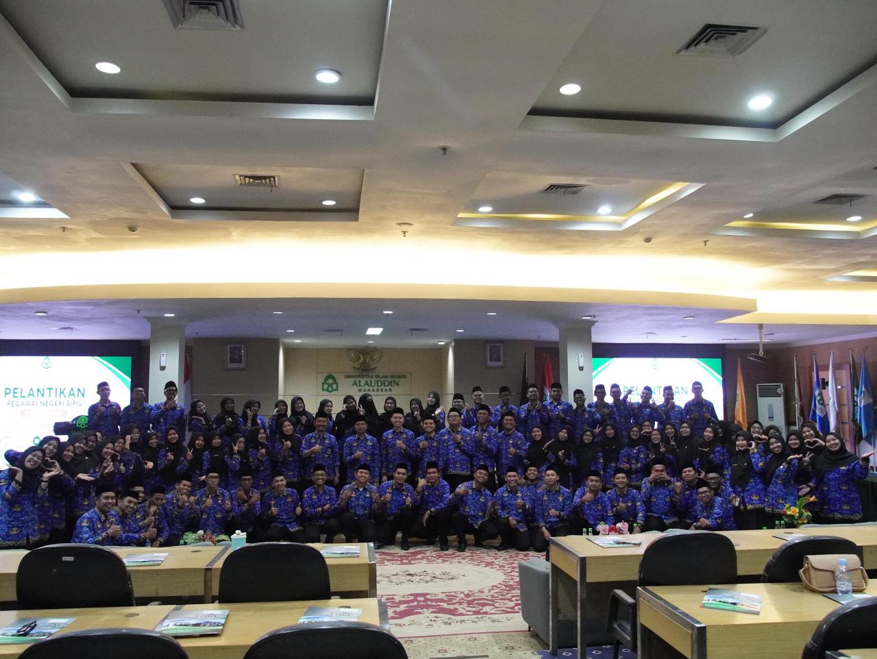 Gambar Resmi Berstatus ASN, 88 PNS UIN Alauddin Makassar Jalani Pelantikan dan Pengambilan Sumpah