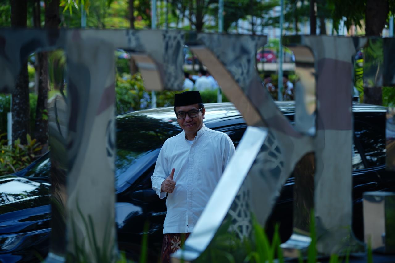 Gambar Sekertaris Jenderal Kemenag Pembela Guru Swasta