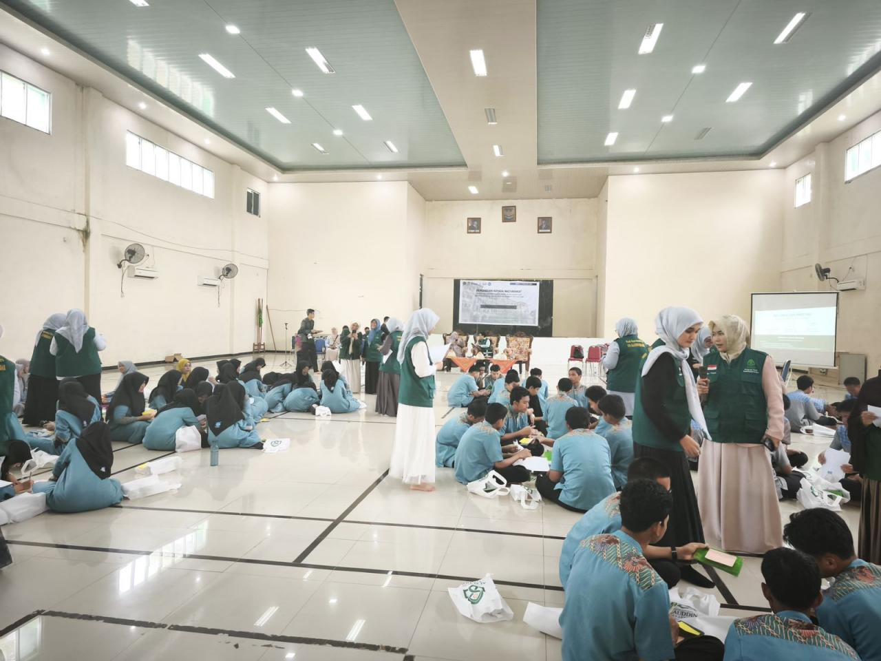 Gambar Wujudkan Madrasah Sehat, FKIK UIN Alauddin Makassar Gelar PKM Berbasis Nilai Islam dan SDGs