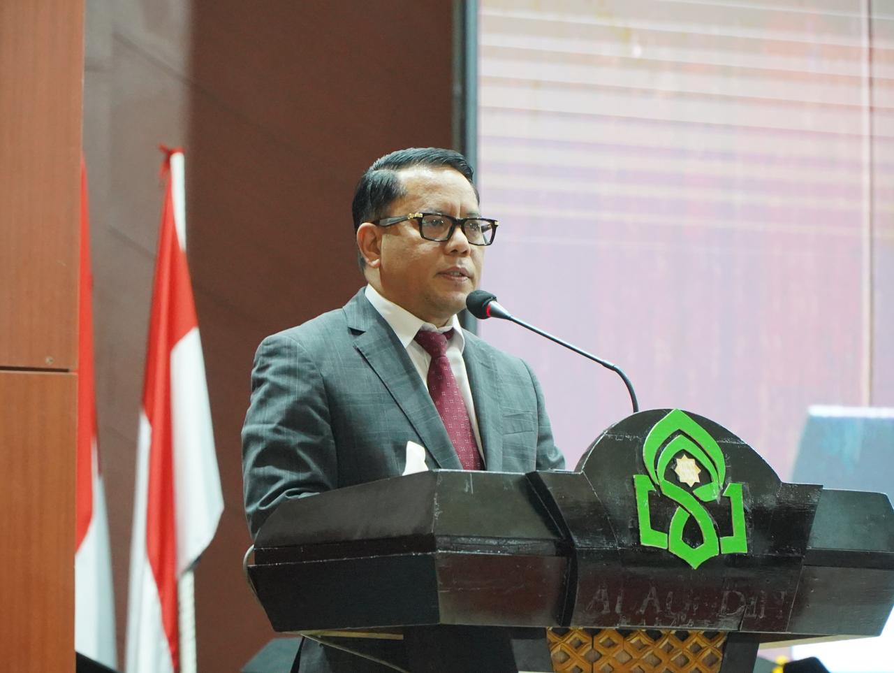 Gambar Sekjen Kemenag Beri Testimoni pada Pengukuhan Tiga Guru Besar UIN Alauddin Makassar