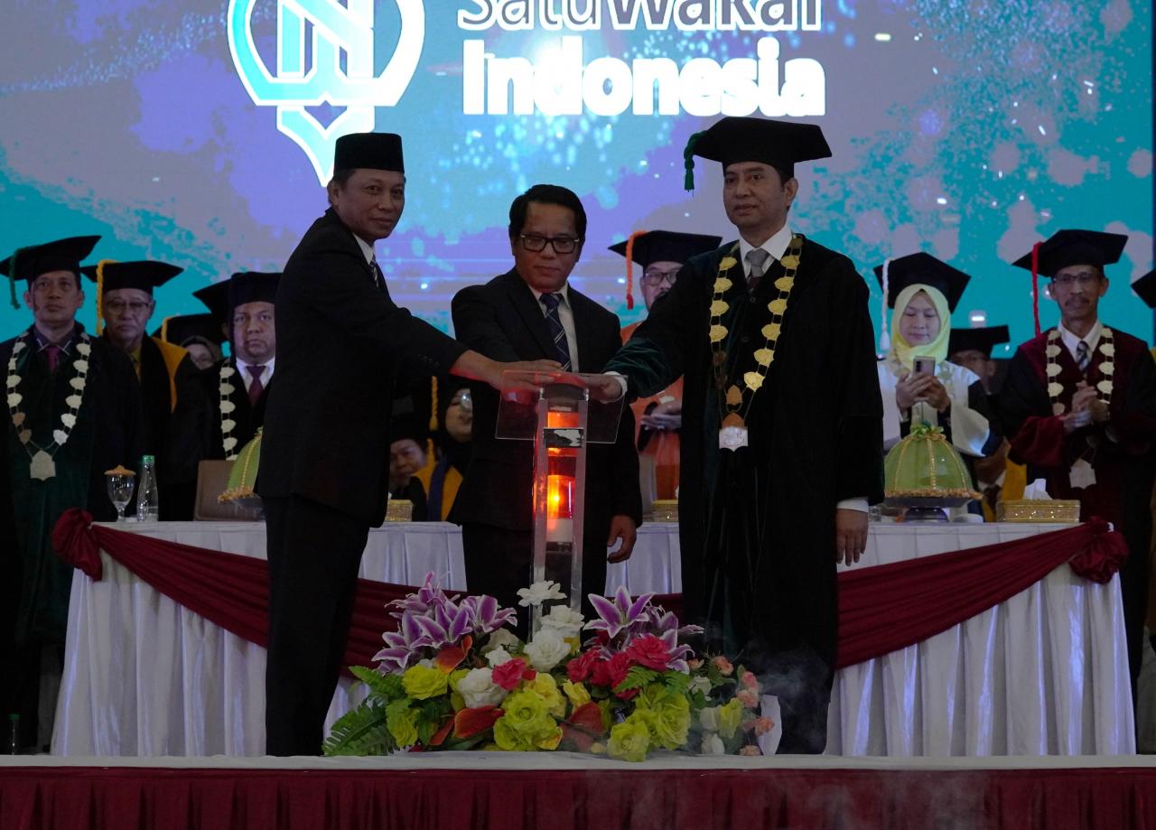 Gambar Sekjen Kemenag RI Launching Program Satu Wakaf Indonesia PTKI UIN Alauddin Makassar