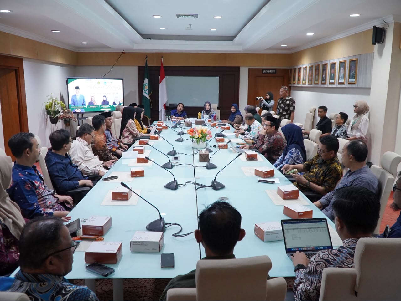 Gambar Tim IsDB Regional Hub Indonesia Kunjungi UIN Alauddin, Cek Kesiapan Implementasi Proyek 1 T