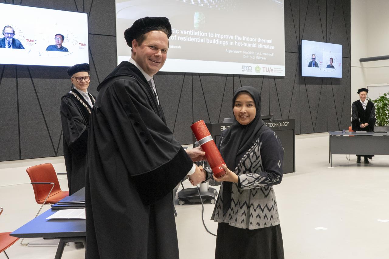 Gambar Dosen UIN Alauddin Raih Gelar Doktor di Belanda, Tawarkan Solusi Hunian Hemat Energi