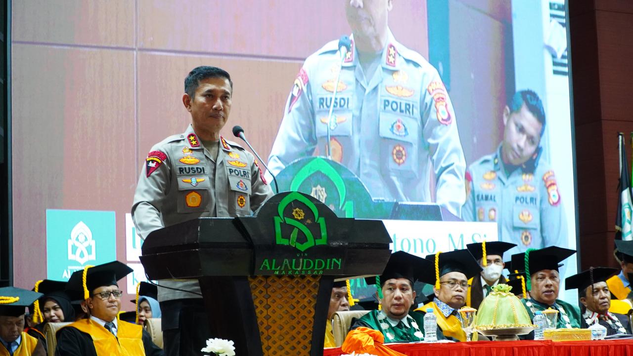 Gambar Kapolda Sulsel Irjen Rusdi Hartono Hadiri Pengukuhan Guru Besar UIN Alauddin, Ajak Jaga Sulsel