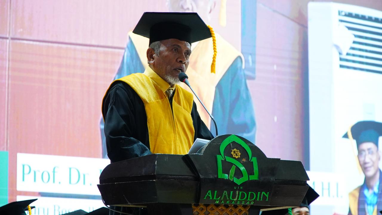 Gambar Prof. Tahir Maloko Dikukuhkan sebagai Guru Besar UIN Alauddin, Tekankan Pentingnya Agama dalam Perni