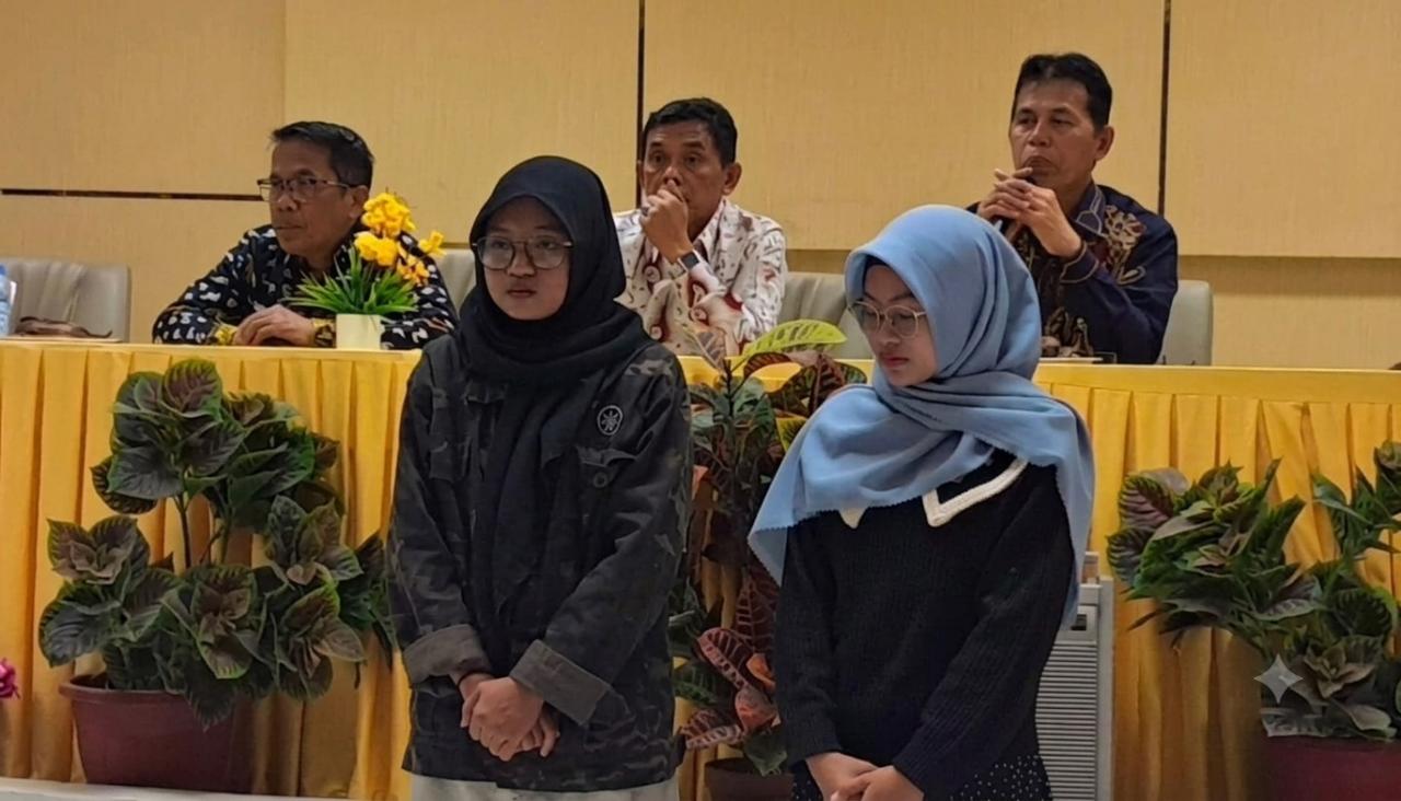 Gambar FAH Peduli Bantu Dua Mahasiswa SPI UIN Alauddin yang Terdampak Kebakaran