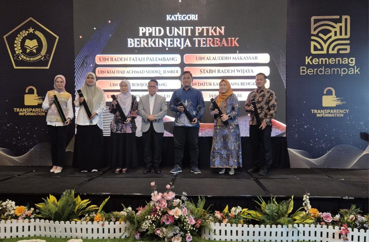 Gambar UIN Alauddin Makassar Raih Penghargaan PPID Unit PTKN Berkinerja Terbaik dari Kemenag RI