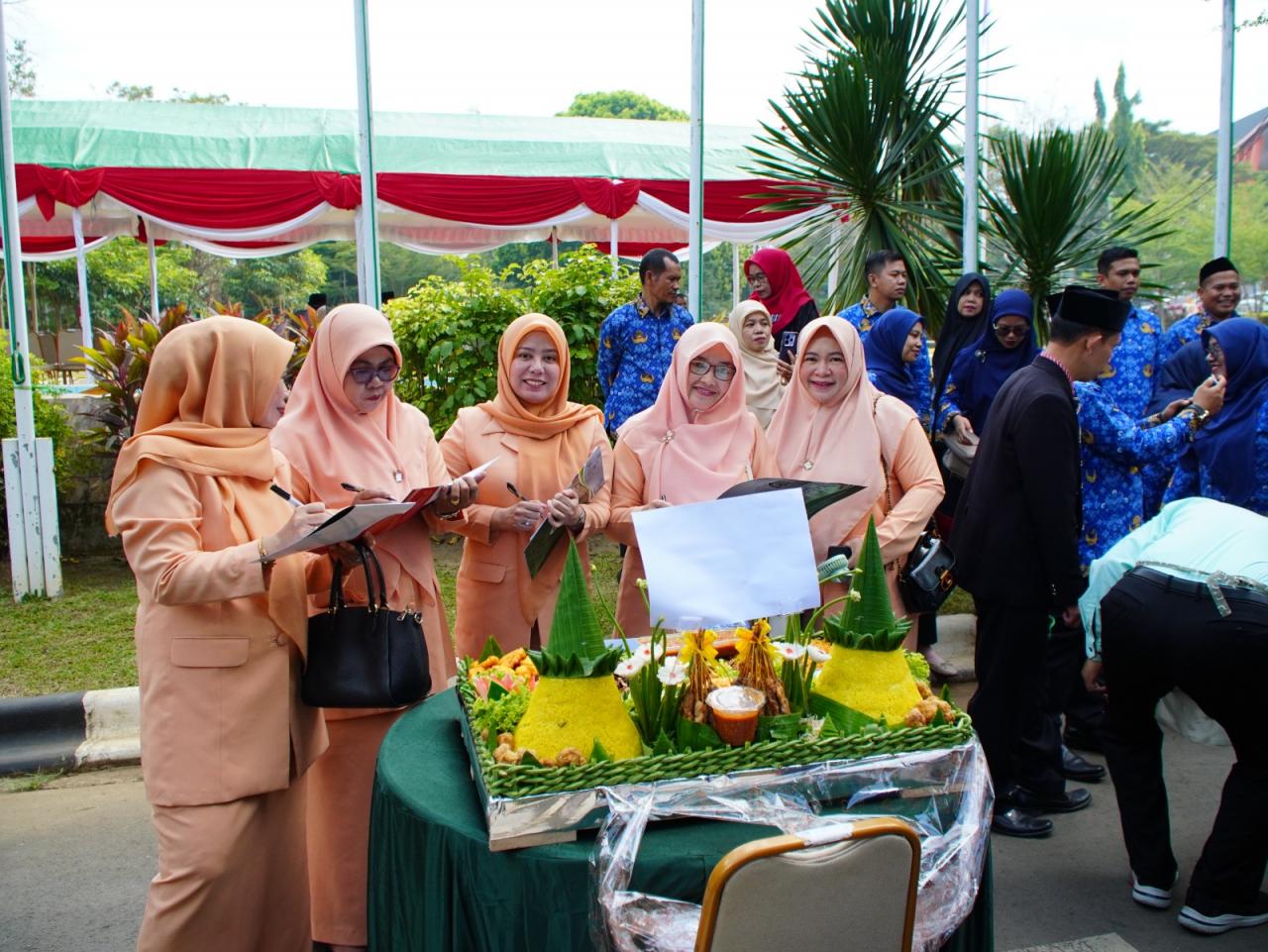 Gambar Semangat 17 Agustus di Kampus! UIN Alauddin Ramaikan HUT RI dengan Lomba Tumpeng