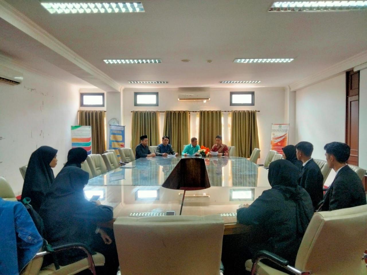 Gambar 10 Mahasiswa FAH UIN Alauddin Di Yudisium, Pesan Wakil Dekan l: Jadilah Agen Perubahan!