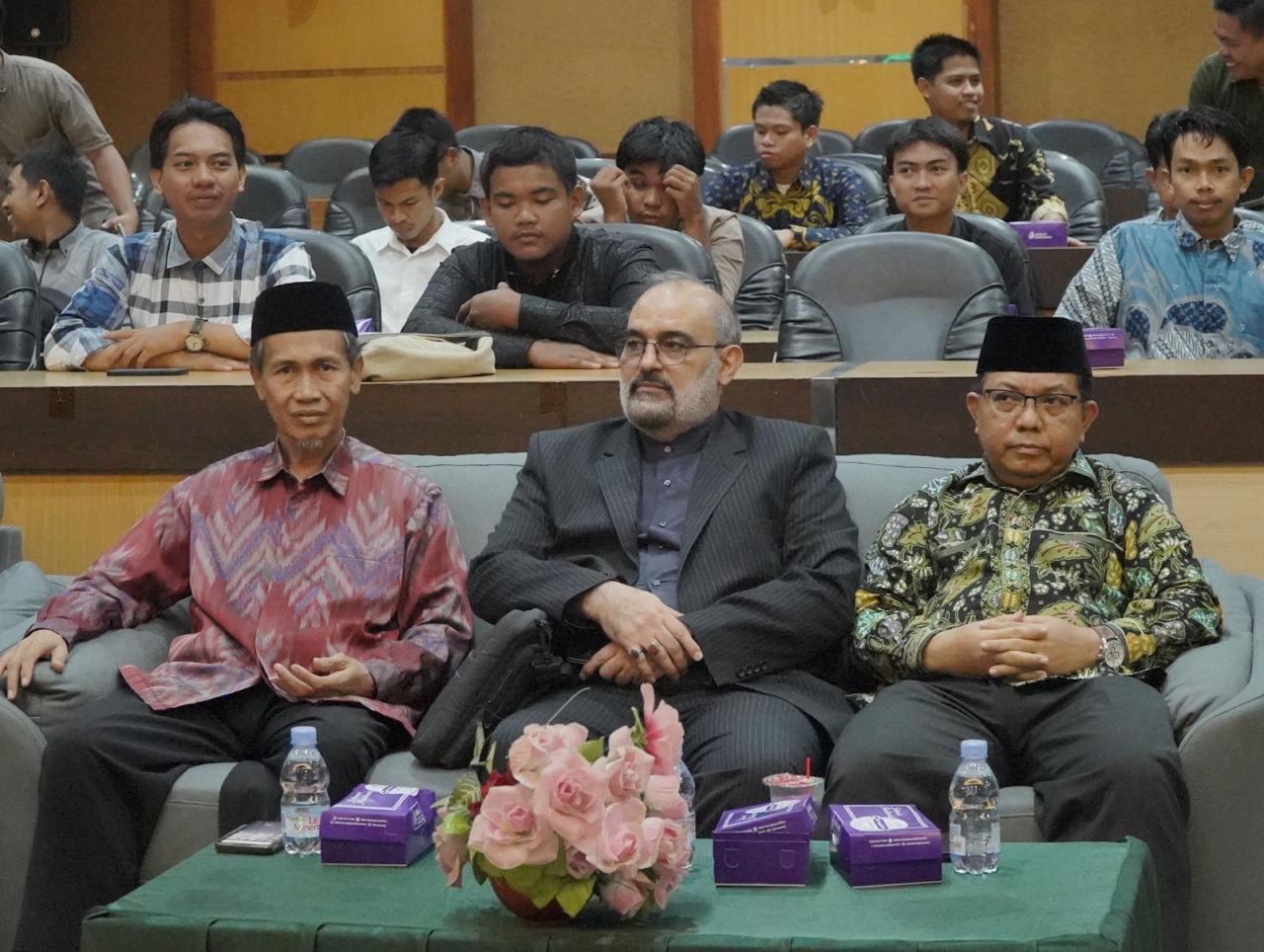 Gambar Prof. Dr. Hussein Mottaqi Bedah Teori Islam dan Modernitas di UIN Alauddin