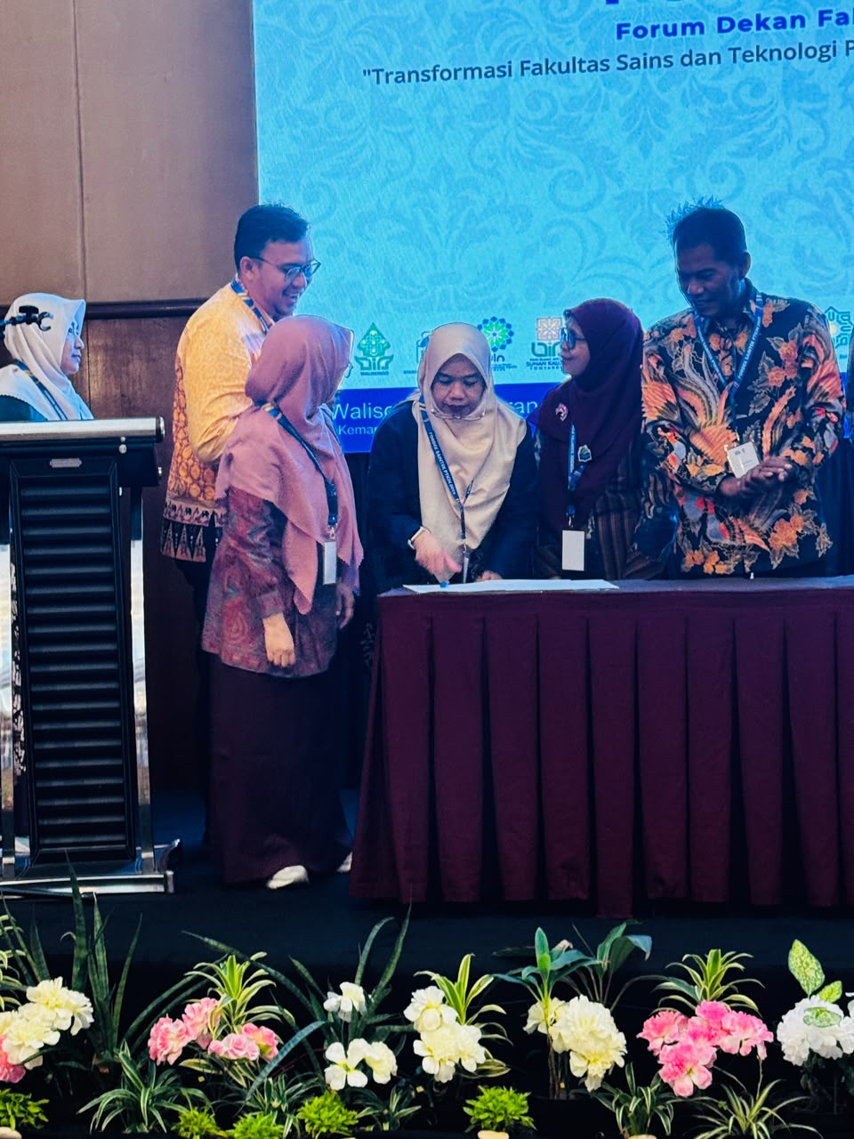 Gambar Mahasiswa TI dan SI UIN Alauddin Kini Punya Akses Sertifikasi Huawei