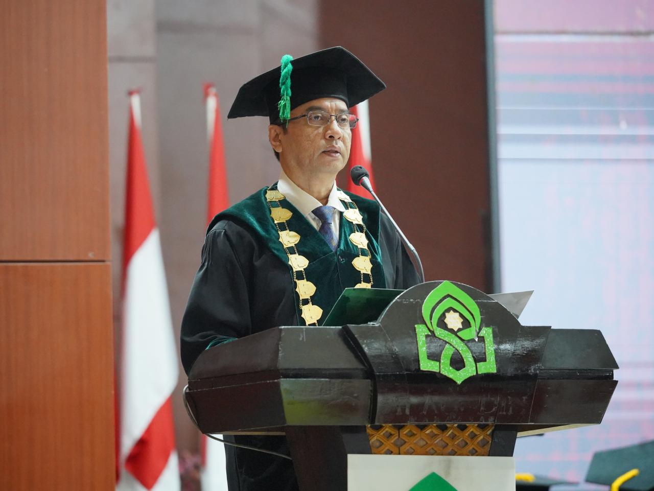 Gambar Wisuda Perdana 2026, Rektor UIN Alauddin Serukan Lahirnya “Sarjana Penakluk”