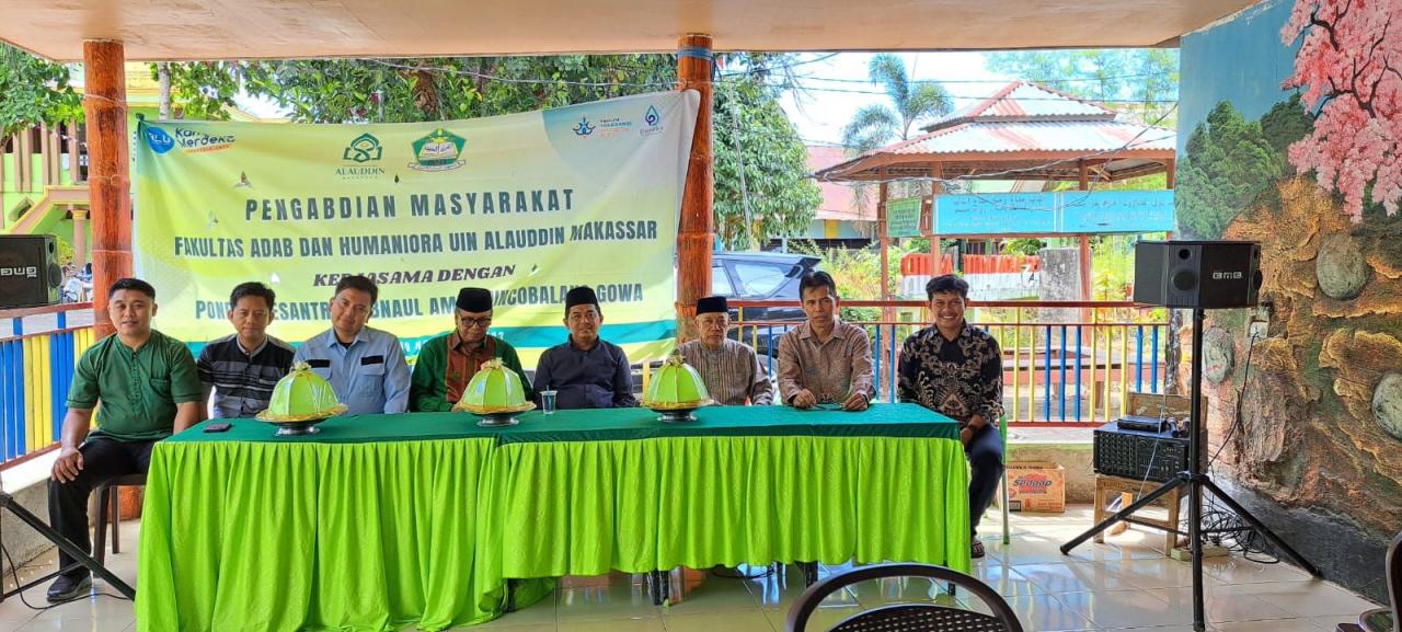 Gambar 4 Prodi FAH UIN Alauddin Lakukan Pengabdian di Pondok Pesantren Abnaul Amir Sanrobone