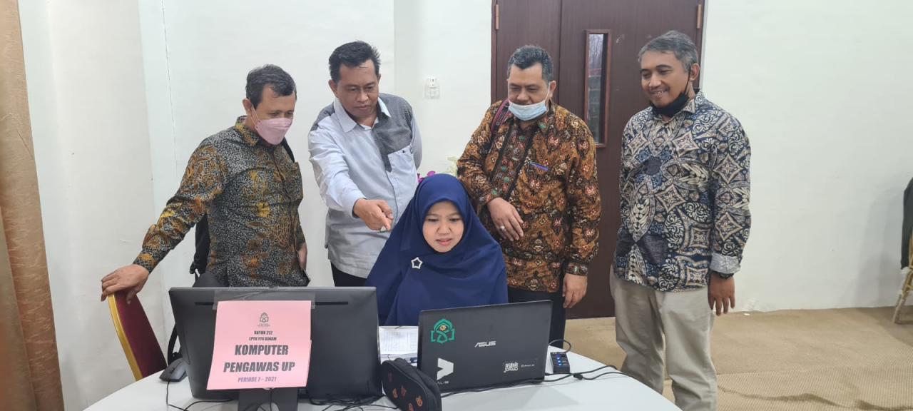 Gambar 70 Pengawas Diturunkan, UKM PPG Angkatan ll di UIN Alauddin Berjalan Lancar