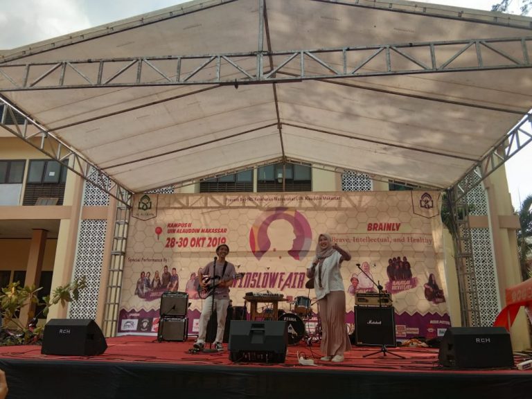 Gambar Group Band Ruangbaca Meriahkan Winslow Fair 2019
