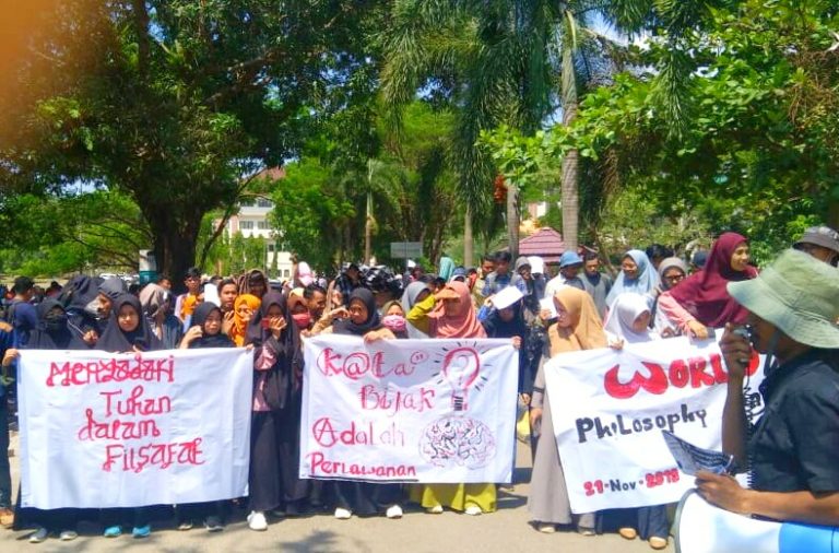 Gambar Mahasiswa AFI Sambut Hari Filsafat Sedunia dengan Teatrikal