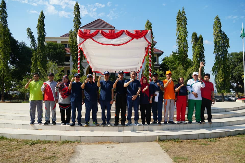 Gambar Rektor UIN Alauddin Membuka Porseni Milad ke-54 IAIN/UIN Alauddin