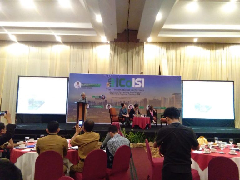 Gambar Hadirkan Pemateri Luar Negeri, Jurusan Teknik PWK Gelar Seminar Intenasional