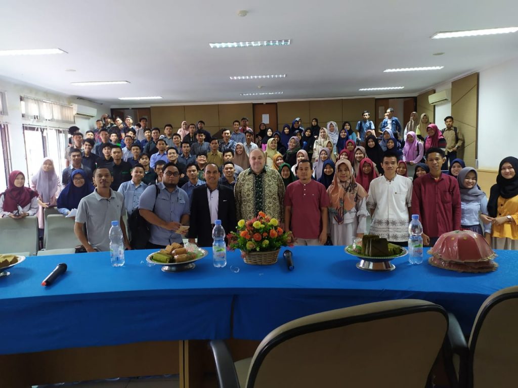 Gambar Prodi Ilmu Politik FUF Gelar Kuliah Tamu Hadirkan Director The Australia