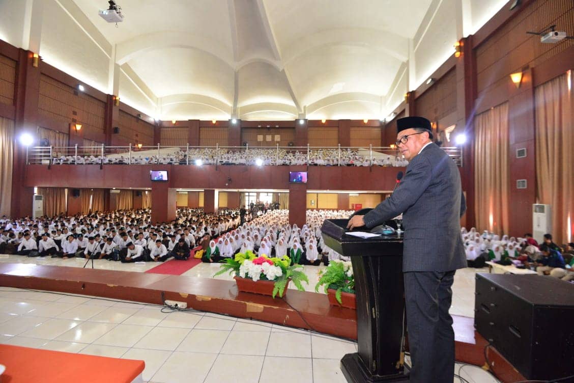 Gambar Gubernur Selaku Dewan Kurator Sambut Maba UIN Alauddin