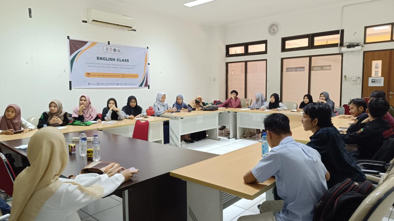 Gambar Adakan English Class, HMJ PMAT Gaet HMJ PBI dan Festival Literasi.