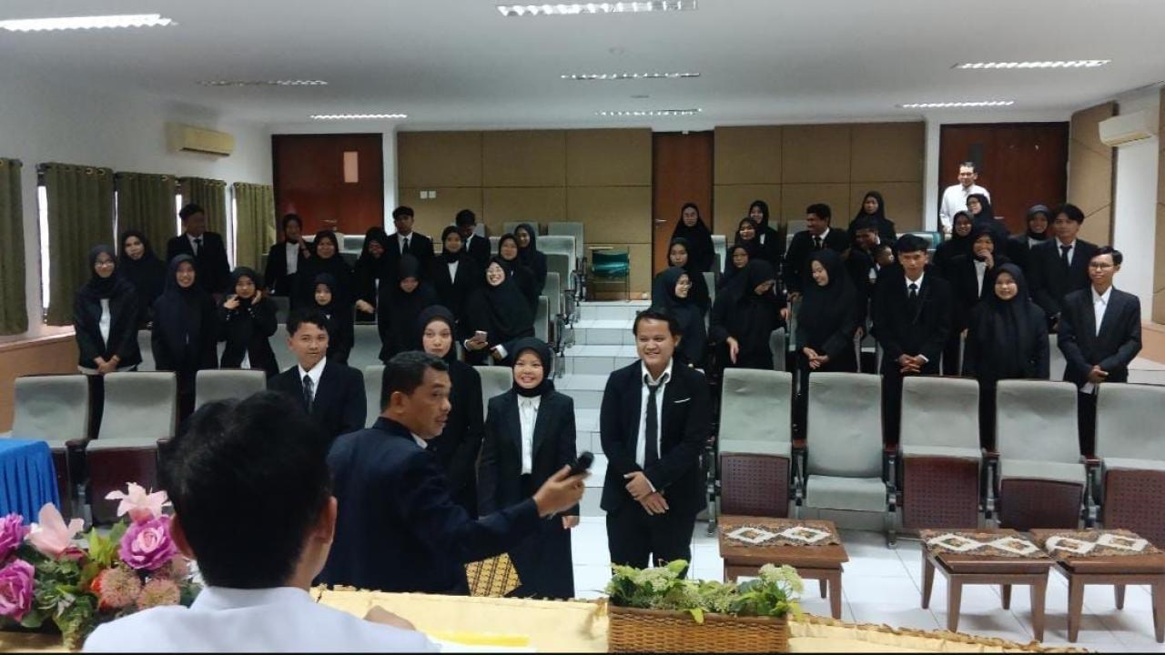 Gambar Awal Tahun, 42 Mahasiswa FAH UIN Alauddin Yudisium