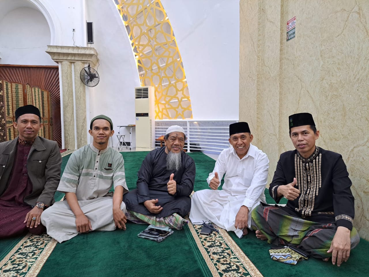 Gambar Bahas Keutamaan Belajar Al Qur'an, Dekan FAH UIN Alauddin Menjadi Narasumber Pada Kegiatan Sulsel Me