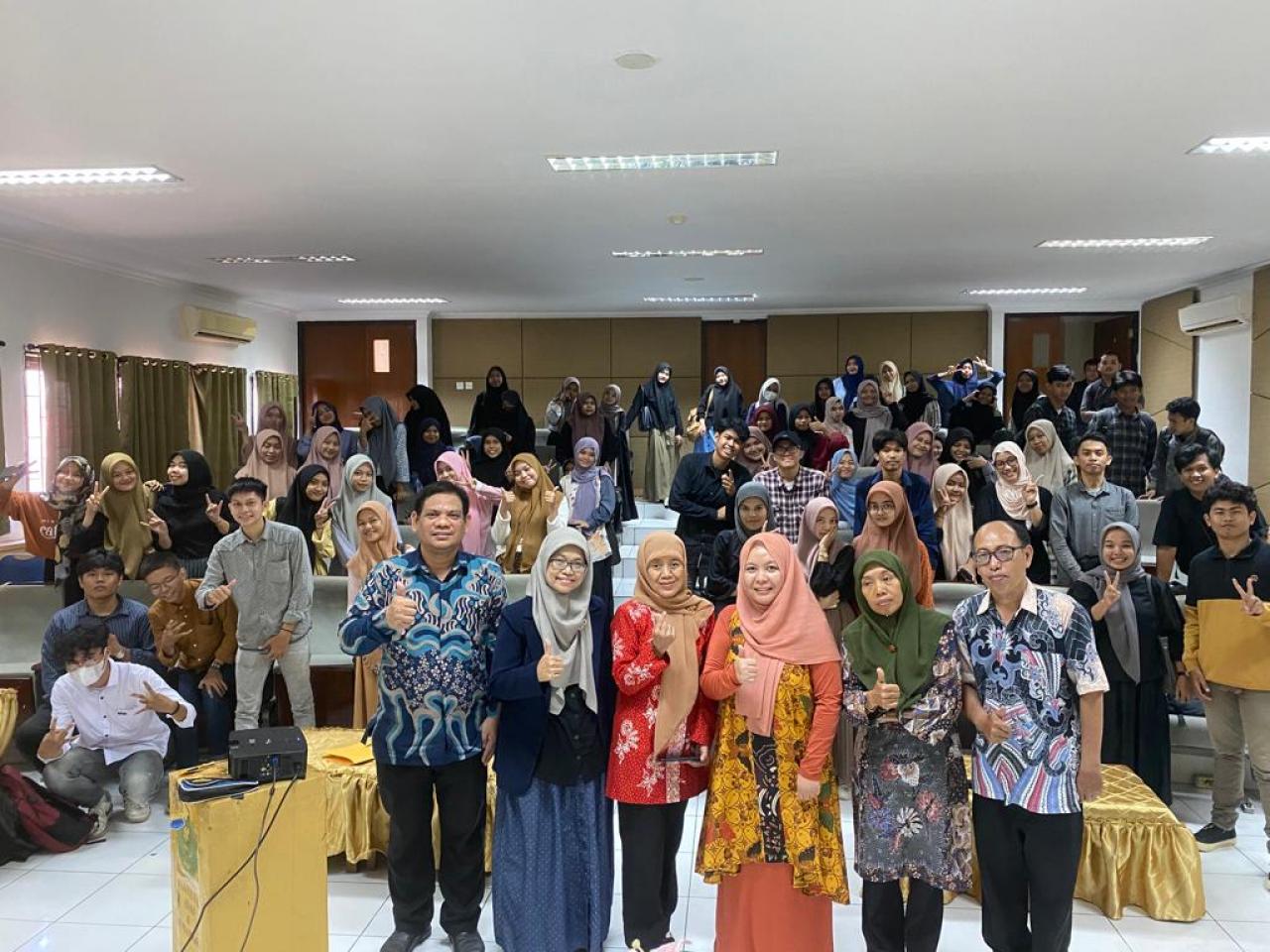 Gambar BSI UIN Alauddin Hadirkan Dosen UIN Malang Bahas Teori Kritis dalam Literary Studies
