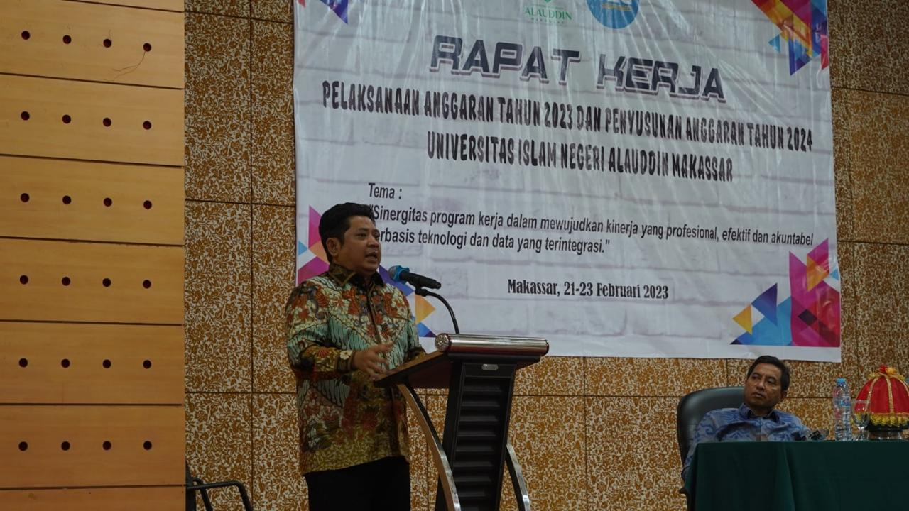 Gambar Buka Raker Tahun 2023, Dirjen Pendis Kemenag Apresiasi Capaian UIN Makassar