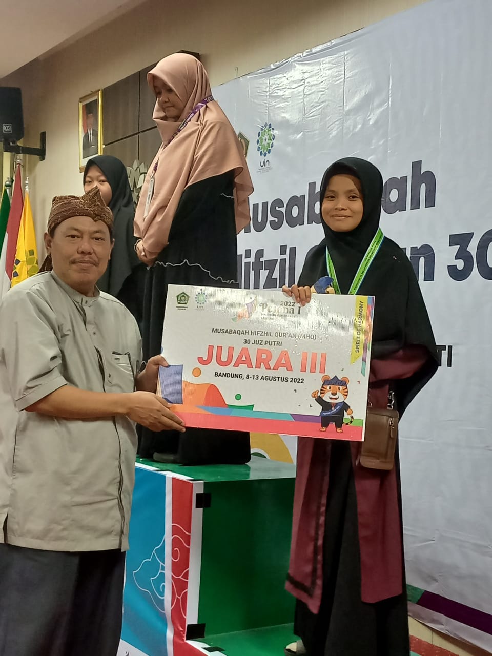 Gambar Cabang MHQ Kategori Putri 30 Juz UIN Makassar Sabet Perunggu Pesona I PTKN