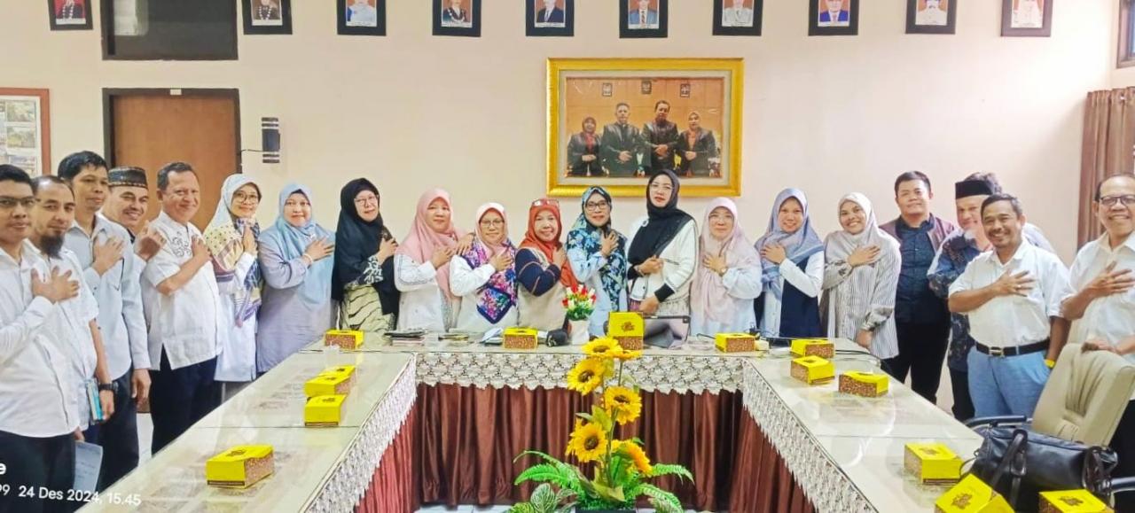 Gambar Closing Meeting AMI FDK UIN Alauddin, Dekan Apresiasi Dedikasi Tim