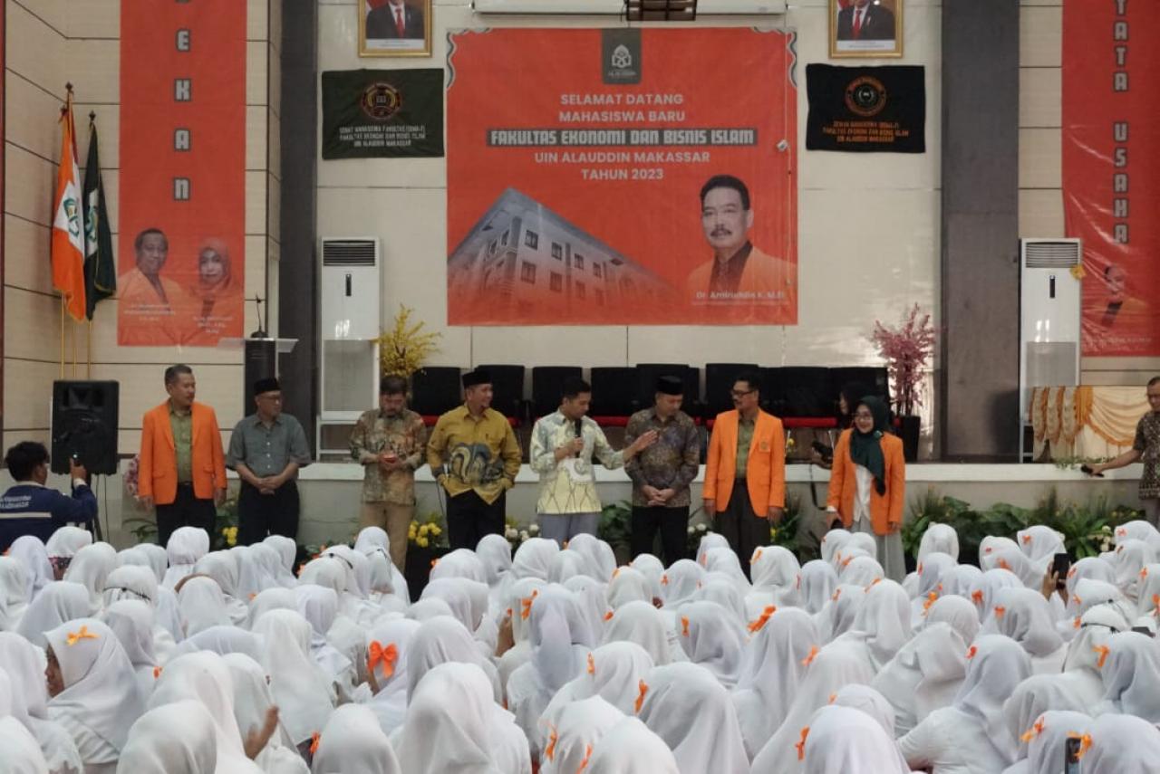 Gambar Dekan Ajak Maba Berkolaborasi Wujudkan FEBI UIN Alauddin yang Unggul