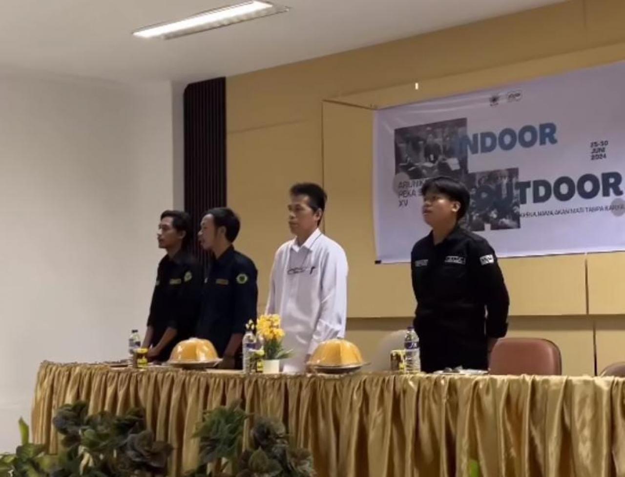 Gambar Dekan FAH Buka Kegiatan Peka Seni XV