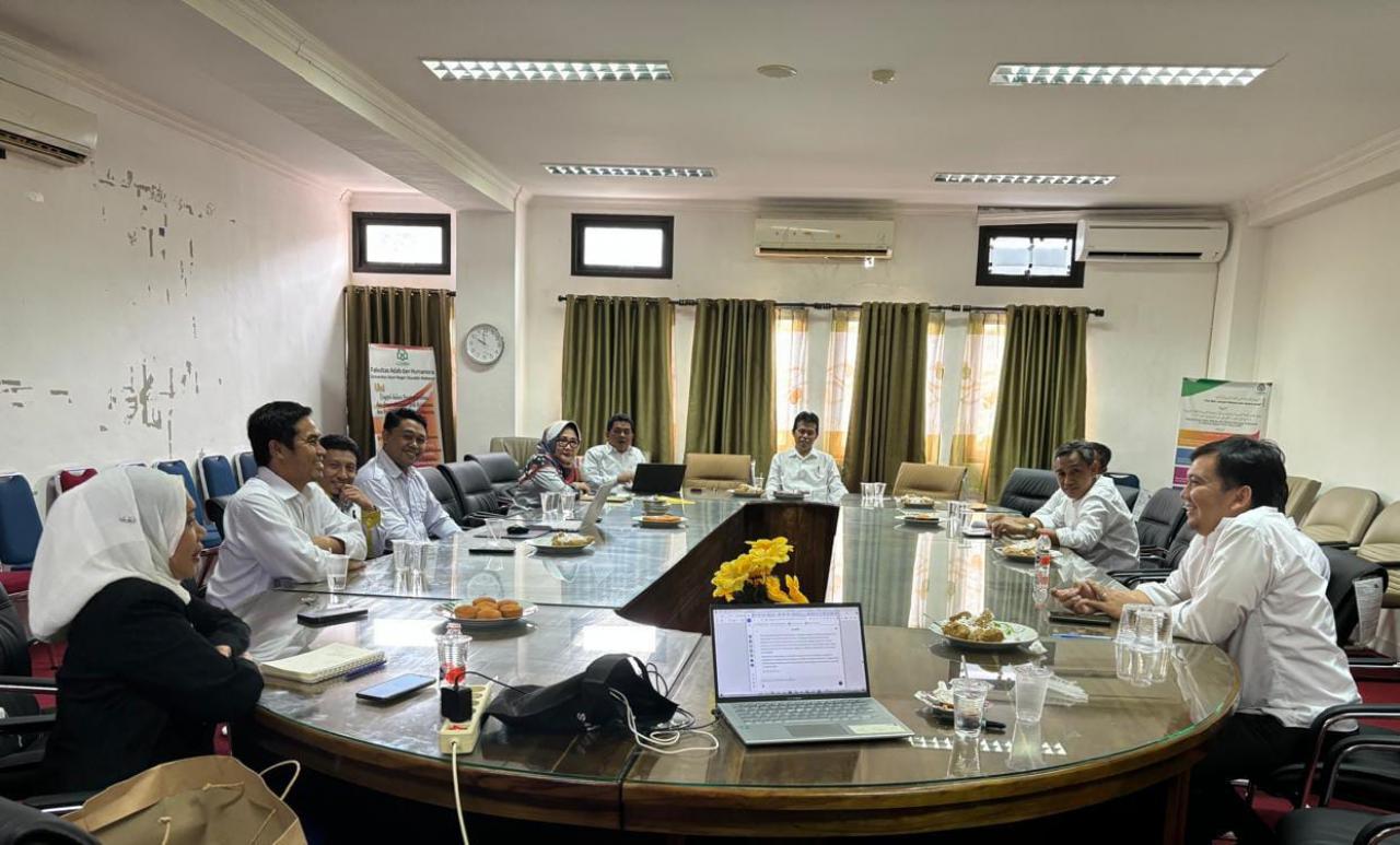 Gambar Dekan FAH UIN Alauddin Tekankan Pentingnya Evaluasi Program Sosialisasi pada RAPIM