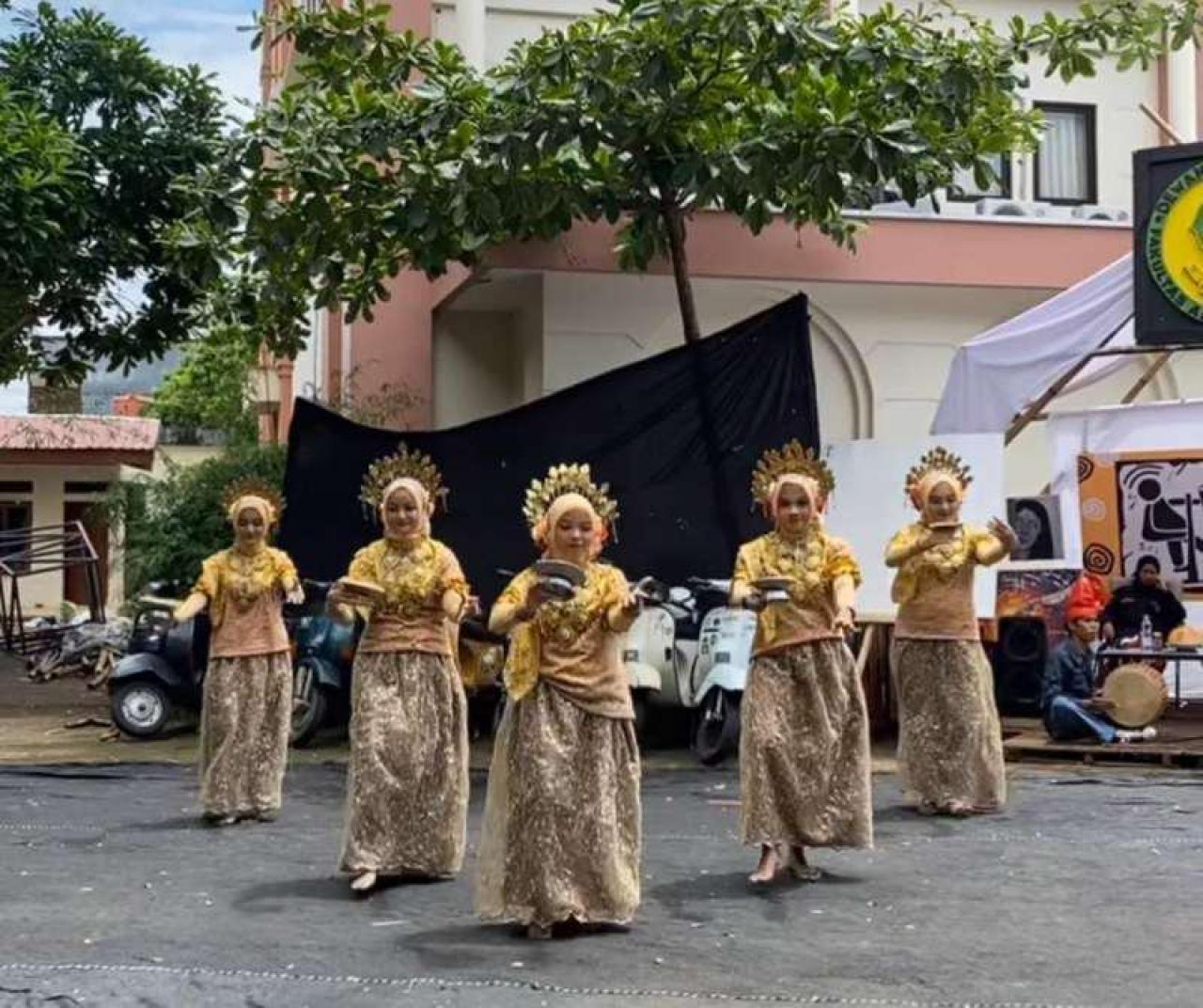 Gambar Dema FAH UIN Alauddin Soroti Esensi Kemanusiaan di Tengah Pesatnya Teknologi