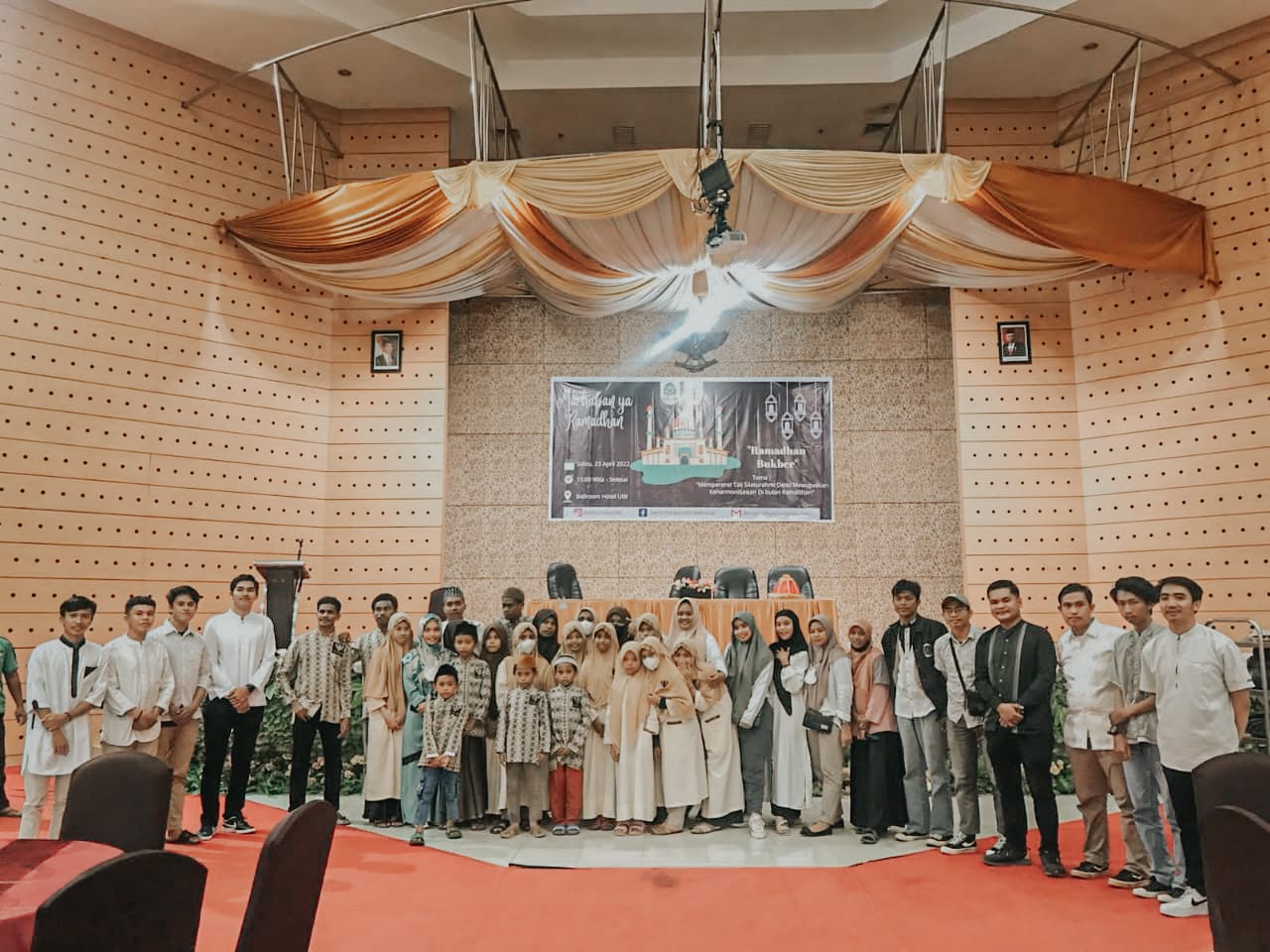 Gambar Dema-U UIN Alauddin Gelar Dialog hingga Beri Santunan ke Anak Yatim