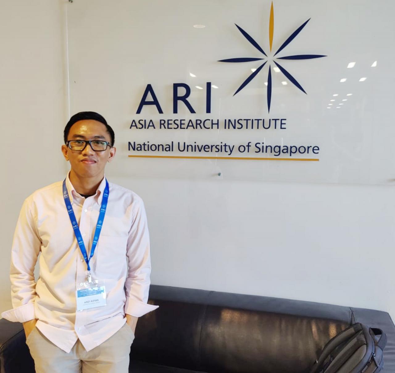 Gambar Di Singapura, Alumni UINAM Ini Bahas Hubungan Manusia-Hewan dalam Ritual Penyembuhan Masyarakat Adat