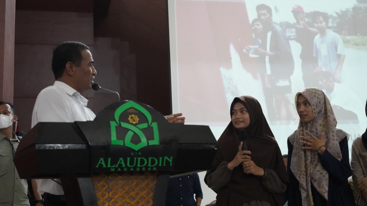 Gambar Dihadapan Mahasiswa UIN Makassar, AAS Tegaskan Jika Ingin Sukses Muliakan Orang Tua