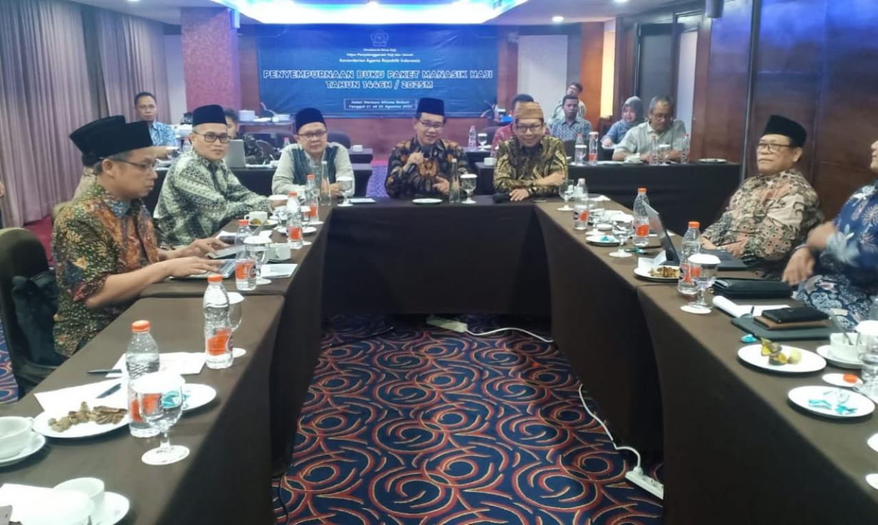 Gambar Dosen BSA Jadi Narasumber Penyempurnaan Buku Paket Manasik Haji 2024