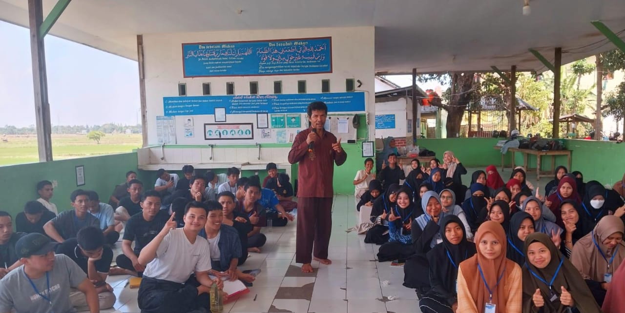 Gambar Dosen BSA Menjadi Pemateri dalam Rekrutmen Anggota Baru Al-Wahyu