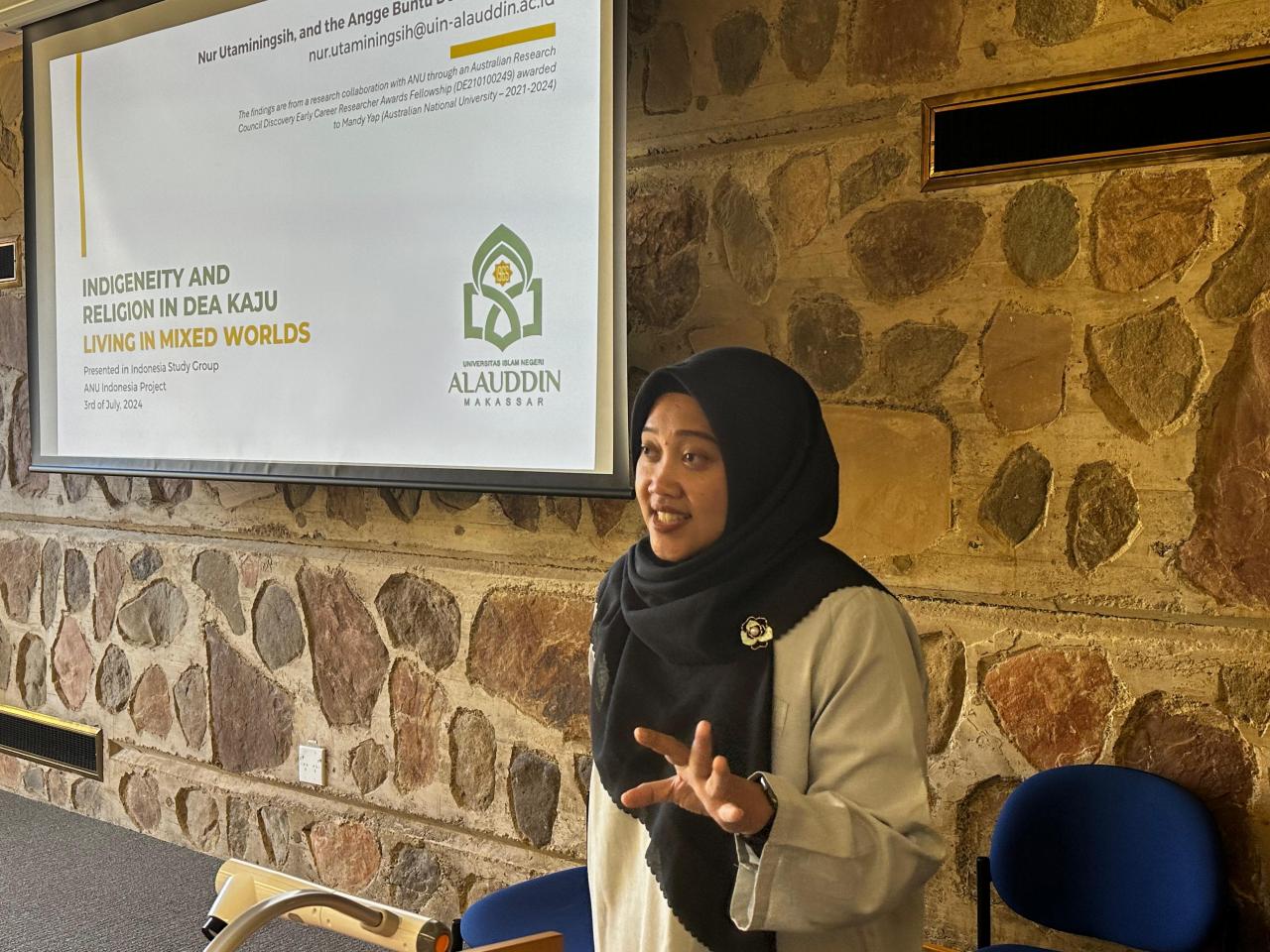 Gambar Dosen FUF UIN Alauddin Makassar Pembicara Kuliah Tamu di Australian National University