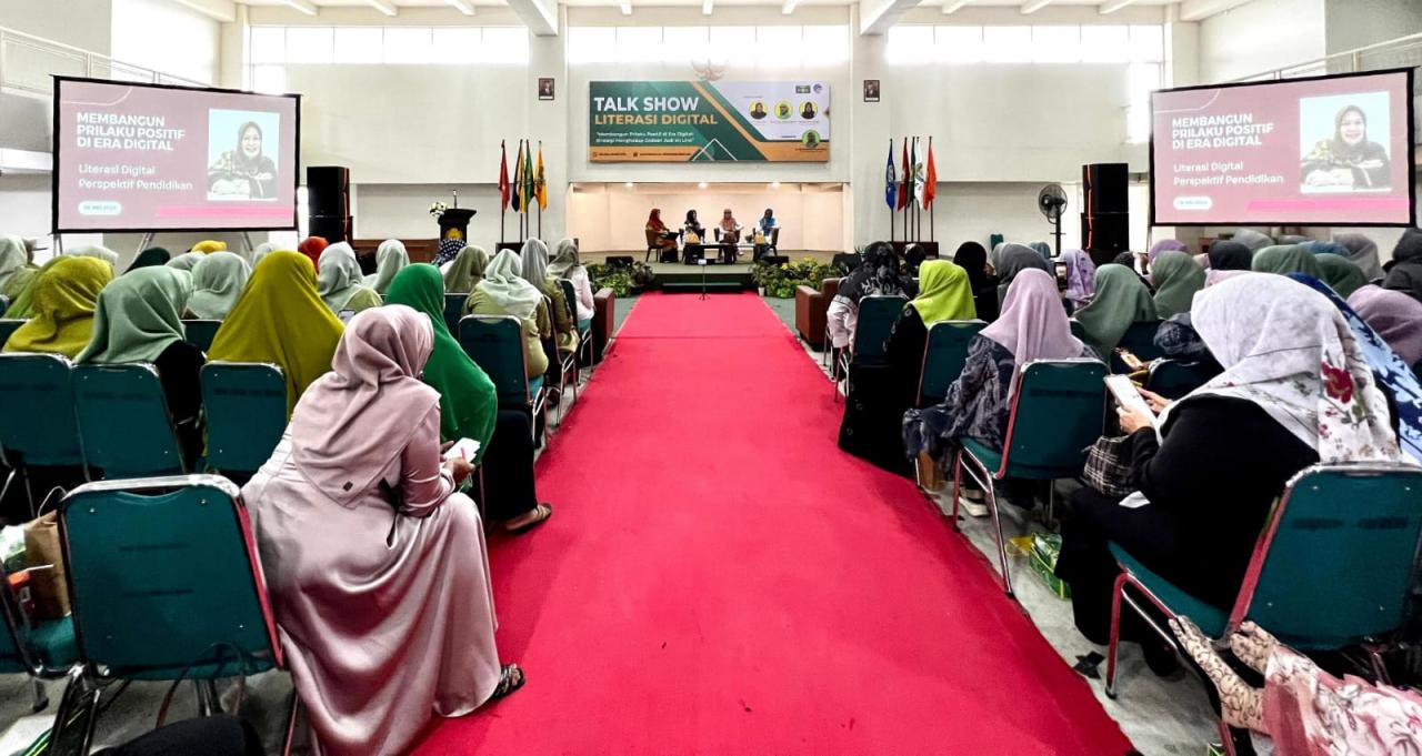 Gambar Dosen Pascasarjana UIN Jadi Narasumber Talk Show Literasi Digital